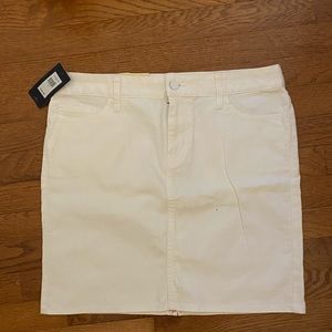 Tommy Hilfiger white jean skirt never worn